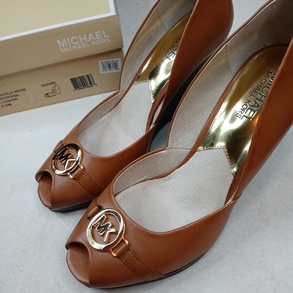 Michael Kors "Rochelle Wedge" women's sz 8.5 M lug